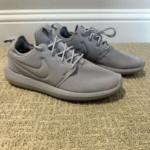 Nike Men's Roshe Two Wolf Grey Sneakers